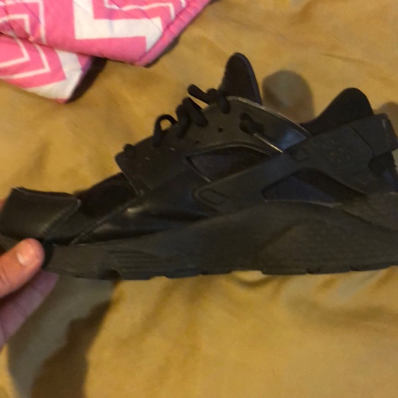 Nike’s - Picture 6 of 8